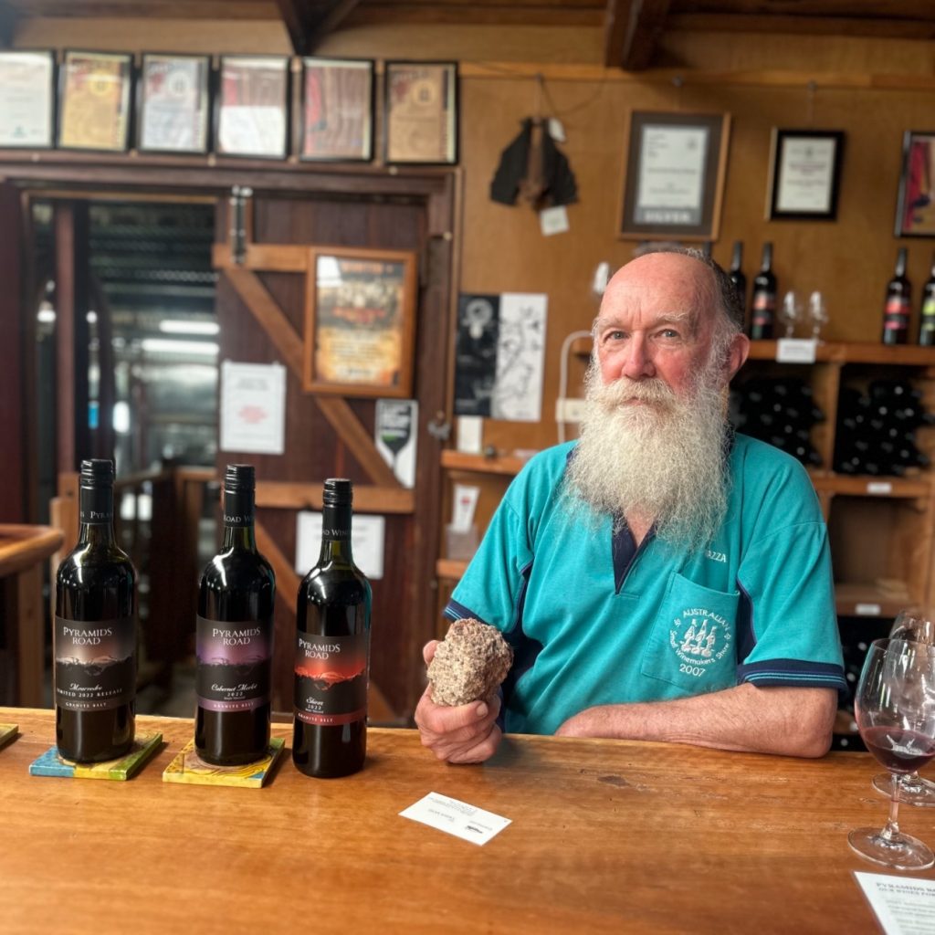 量産せず、目の届く範囲だけで。Pyramids Road WinesのSue & Warren Smithが育てる葡萄