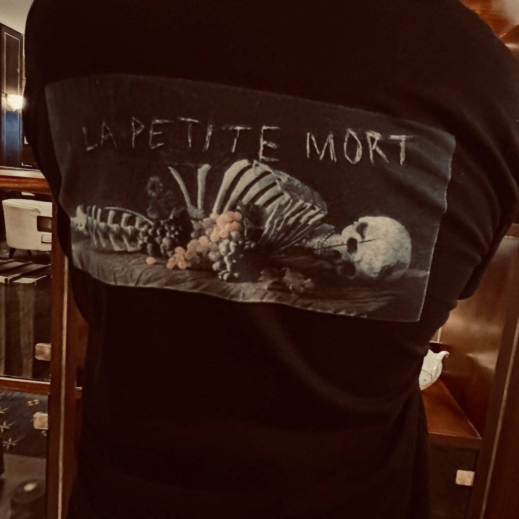 Bent Road Winery「La Petite Mort」のオリジナルTシャツが届きました